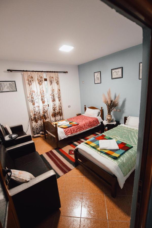 Bb Traditional Apartment ジロカストラ エクステリア 写真