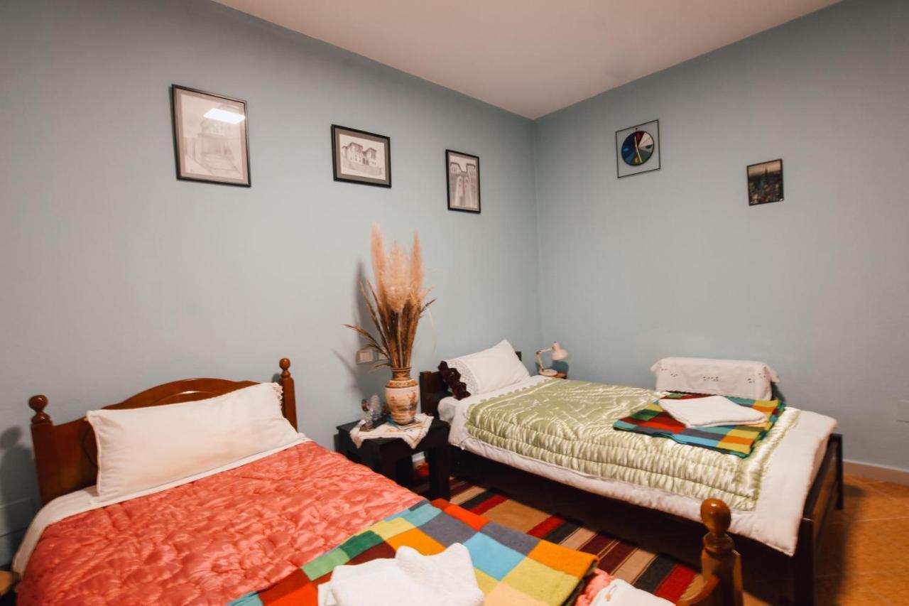 Bb Traditional Apartment ジロカストラ エクステリア 写真