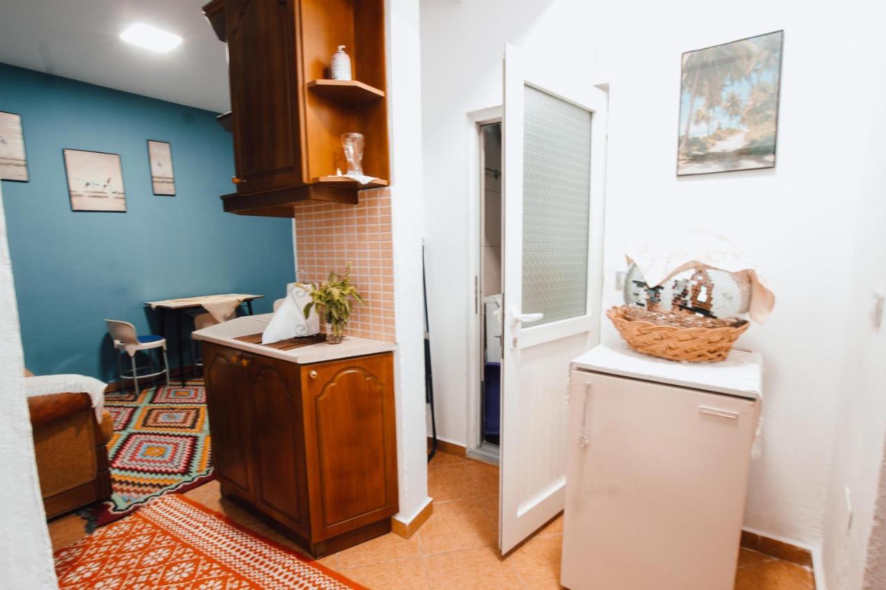 Bb Traditional Apartment ジロカストラ エクステリア 写真